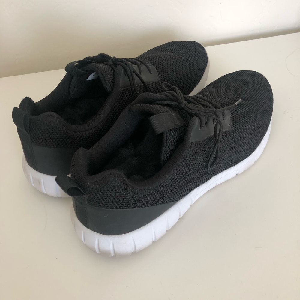 H&M athletic running shoes. Only been worn 2 times! Practically new. Size 10.5 - Picture 2 of 2
